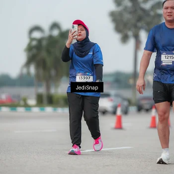 Runner Photo 7553534