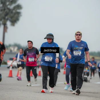 Runner Photo 7553538