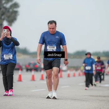 Runner Photo 7553542
