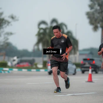 Runner Photo 7553546