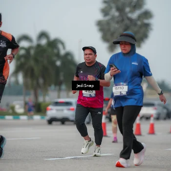 Runner Photo 7553547