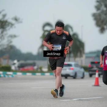 Runner Photo 7553551
