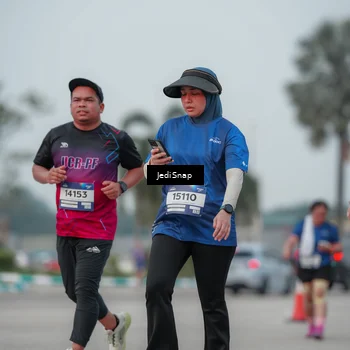 Runner Photo 7553556