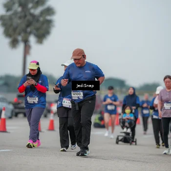 Runner Photo 7553564