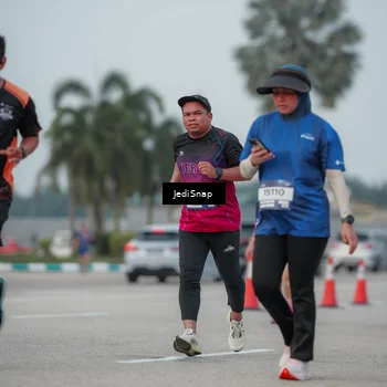 Runner Photo 7553566