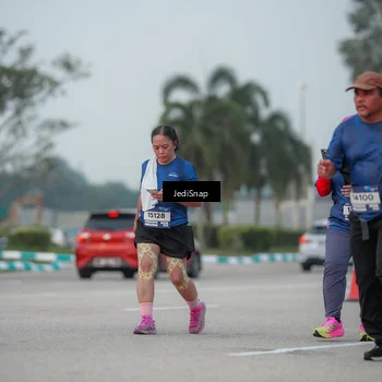 Runner Photo 7553567