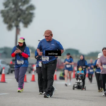 Runner Photo 7553568