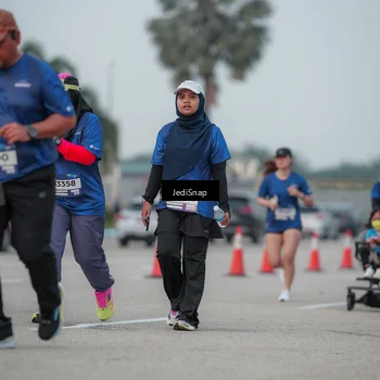 Runner Photo 7553575