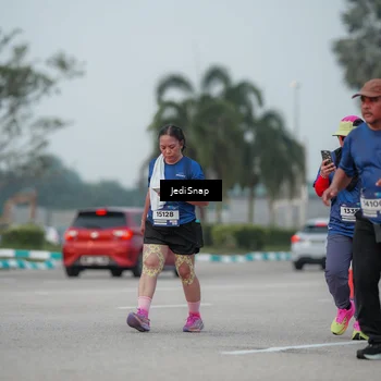 Runner Photo 7553586