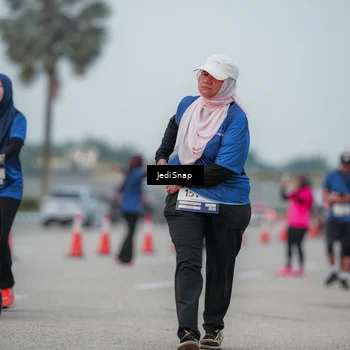 Runner Photo 7553596