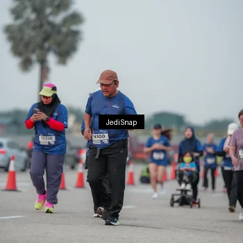 Runner Photo 7553601