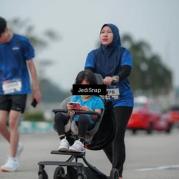 Runner Photo 7553608