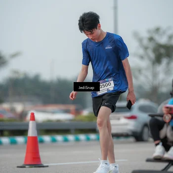 Runner Photo 7553609