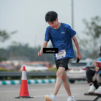 Runner Photo 7553611