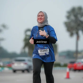 Runner Photo 7553616