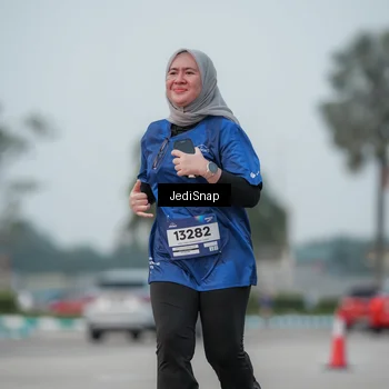 Runner Photo 7553617