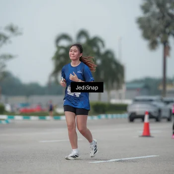 Runner Photo 7553639