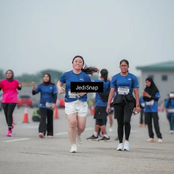Runner Photo 7553642