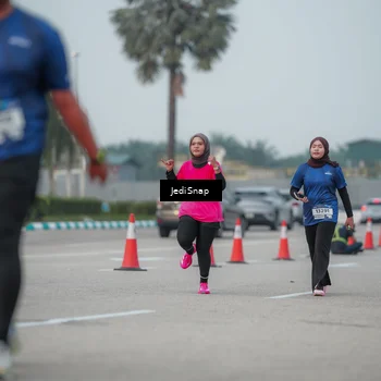 Runner Photo 7553646