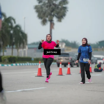 Runner Photo 7553648
