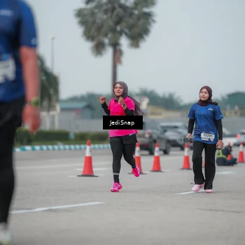 Runner Photo 7553651