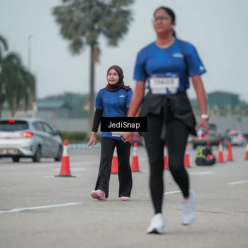 Runner Photo 7553663