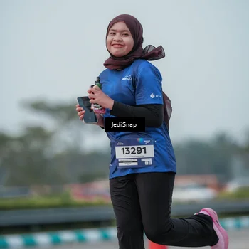Runner Photo 7553677