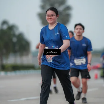 Runner Photo 7553682