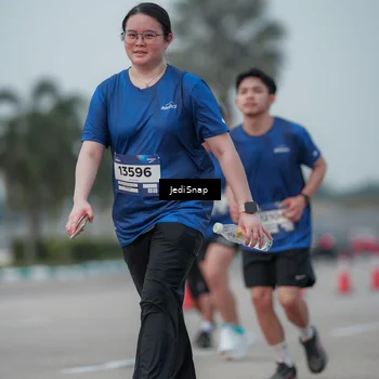 Runner Photo 7553683