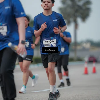 Runner Photo 7553688