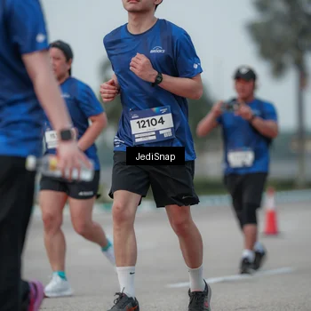 Runner Photo 7553689