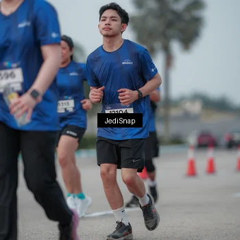 Runner Photo 7553690