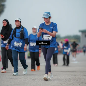 Runner Photo 7553699