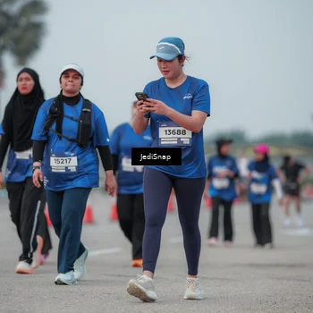 Runner Photo 7553703