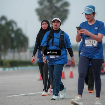 Runner Photo 7553709