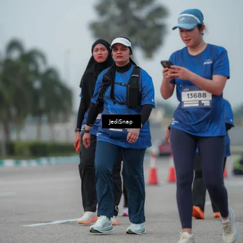 Runner Photo 7553710