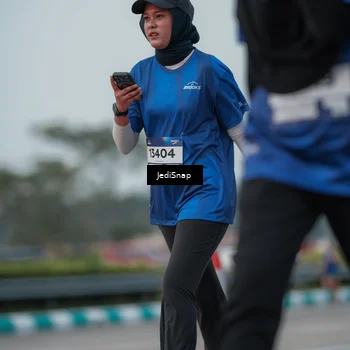 Runner Photo 7553737