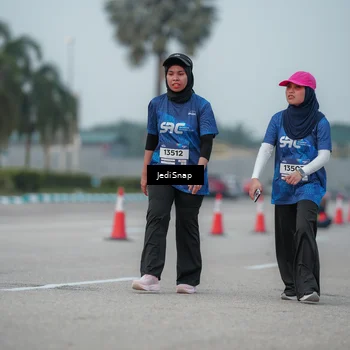 Runner Photo 7553738