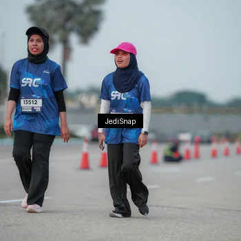 Runner Photo 7553750