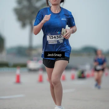 Runner Photo 7553757