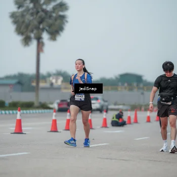 Runner Photo 7553761