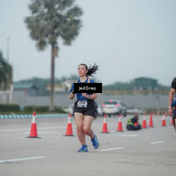 Runner Photo 7553767