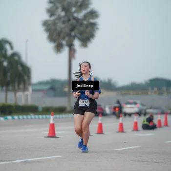 Runner Photo 7553769