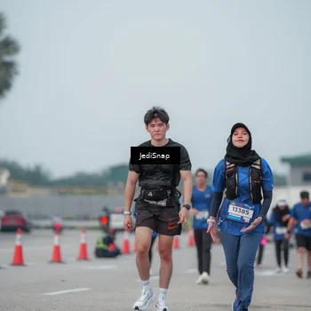 Runner Photo 7553771