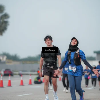 Runner Photo 7553775