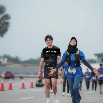 Runner Photo 7553776
