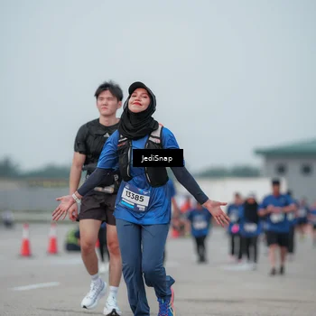 Runner Photo 7553777