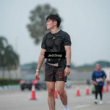 Runner Photo 7553788