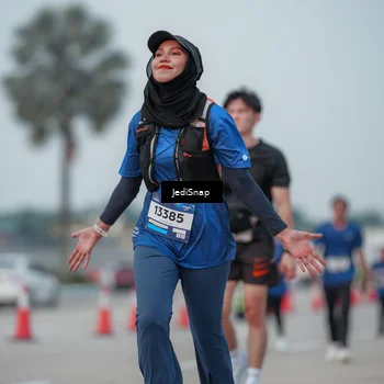 Runner Photo 7553789