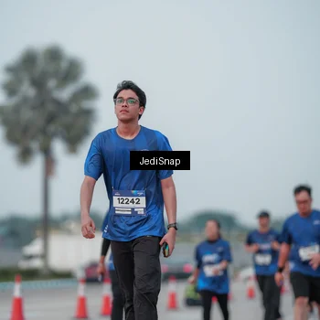 Runner Photo 7553791